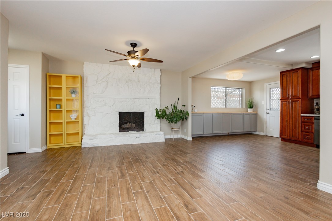 67 Oklahoma Drive Henderson, NV 89015 - Photo 4 of 42 Hard to find Wood Burning Fireplace