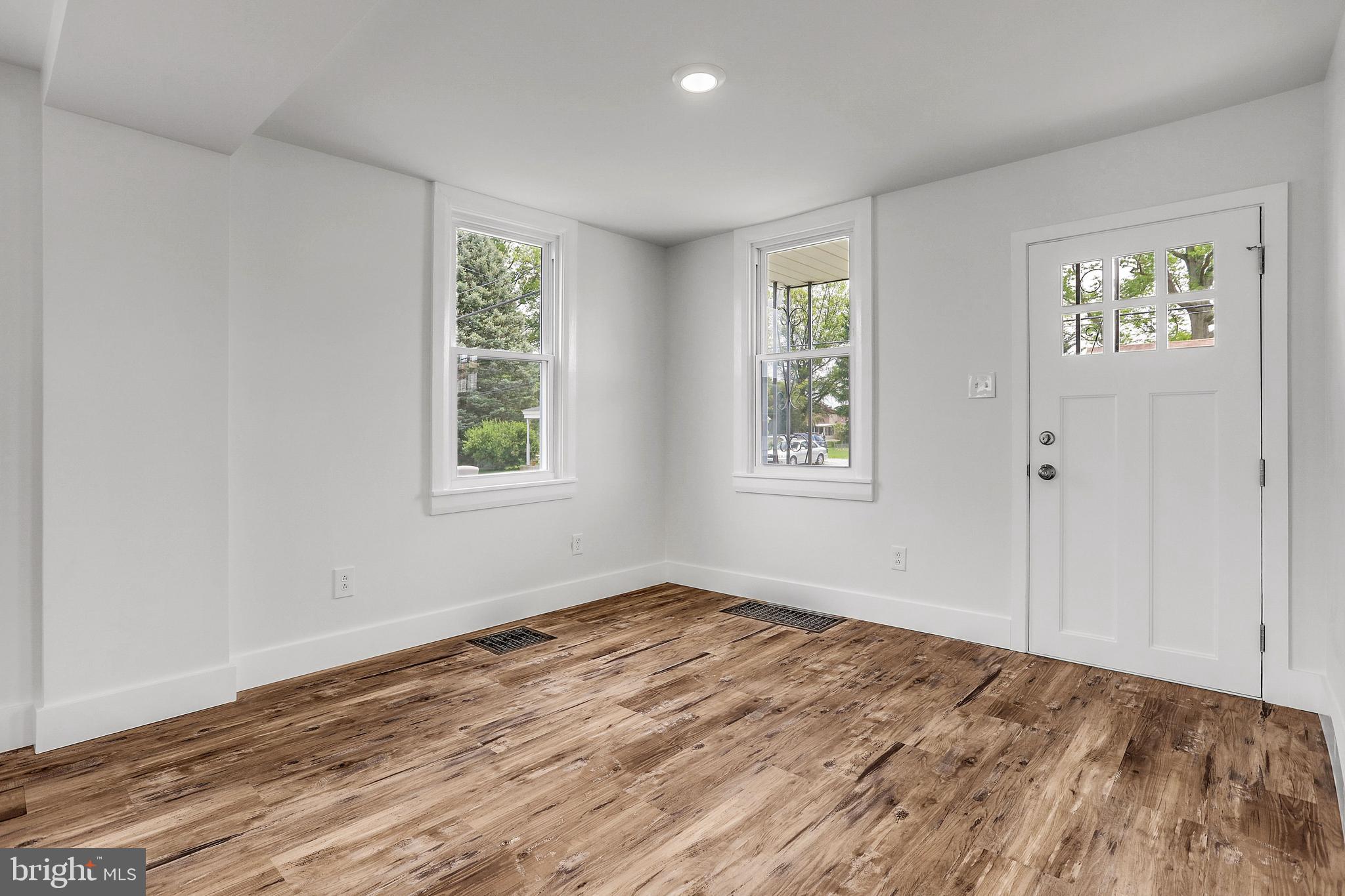 3475 East Prospect Road York, PA 17402 - Photo 3 of 40 Gallery Image 3