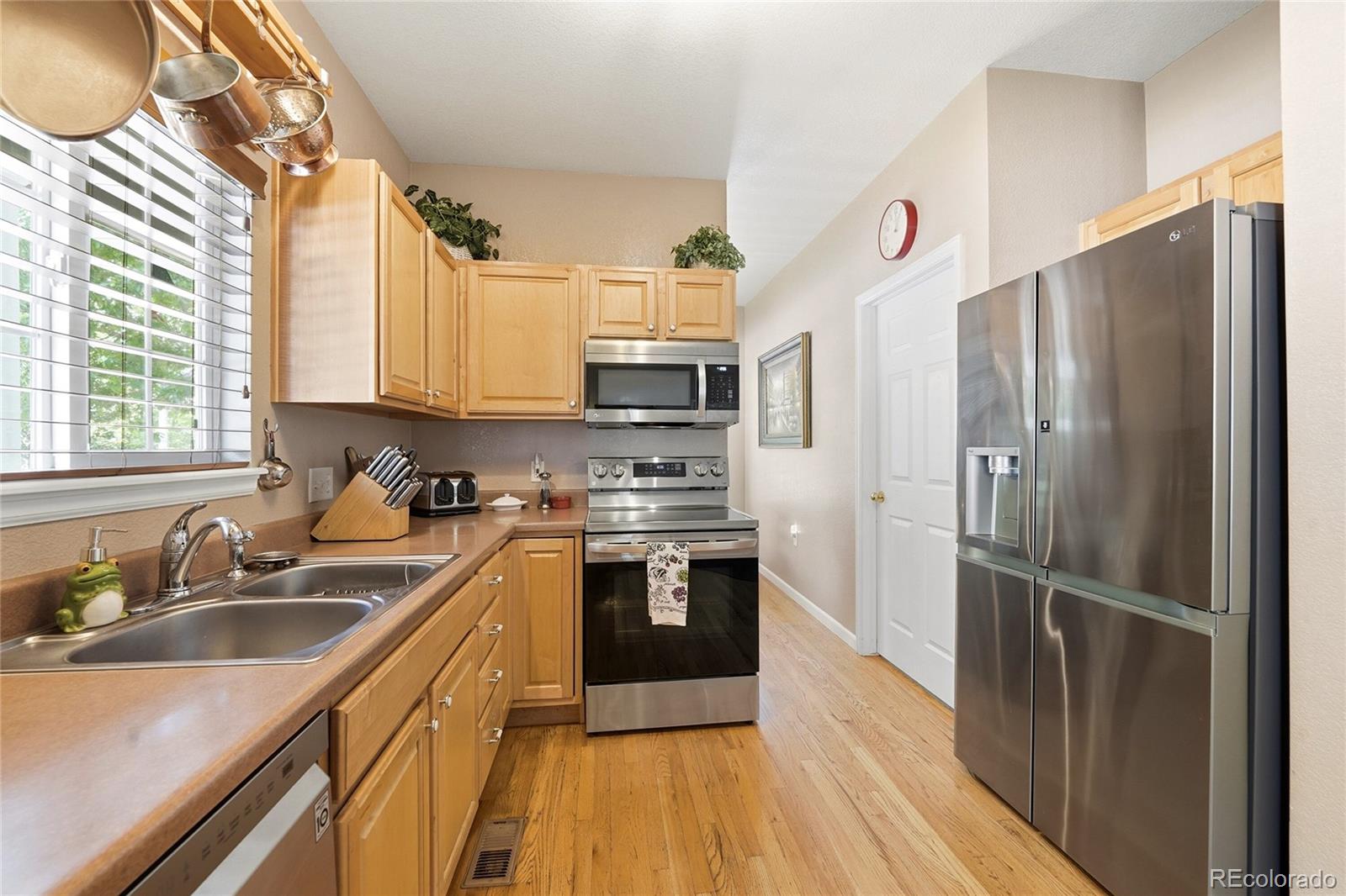 1490 Thunder Butte Road Castle Rock, CO 80109 - Photo 18 of 40