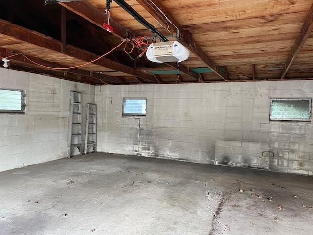 1709 Gaynor Road Columbus, OH 43227 - Photo 19 of 19 Garage