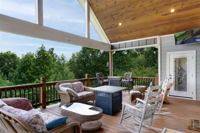 $669,000 | 2079 Gallatin Road, Young Harris, GA 30582