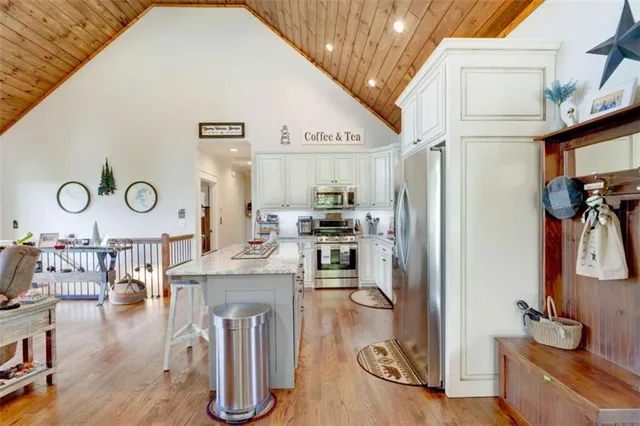 $669,000 | 2079 Gallatin Road, Young Harris, GA 30582