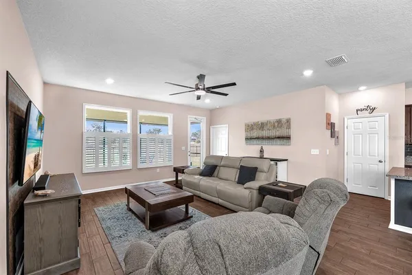 $415,000 | 6230 Plover Meadow Street, Lithia, FL 33547