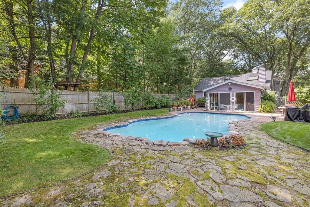 34 Spring Street Lexington, MA 02421 - Photo 28 of 33