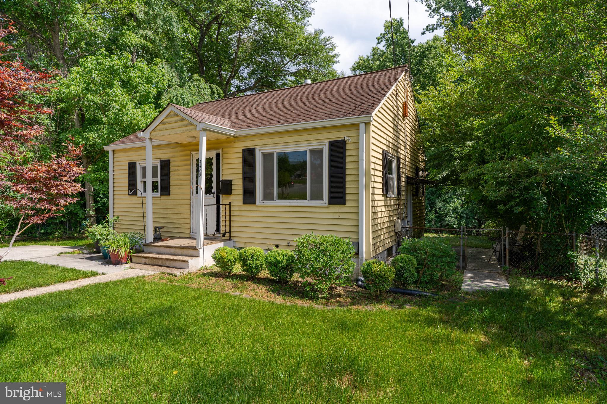 4400 Garrett Park Road Wheaton, MD 20906 - Photo 17 of 21