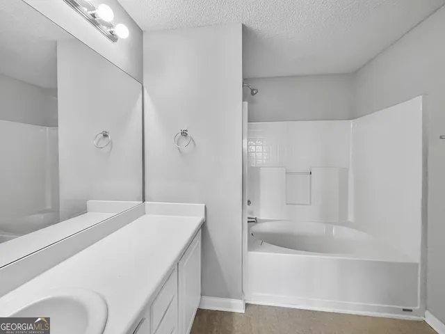 $1,825 | 10 Fieldview Lane, Covington, GA 30016