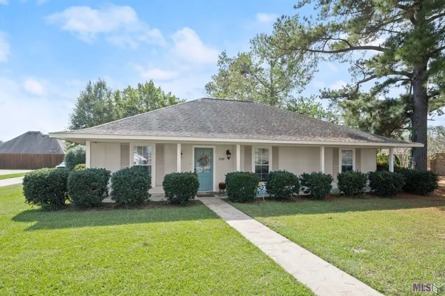 $287,500 | 2030 West George Street, Zachary, LA 70791