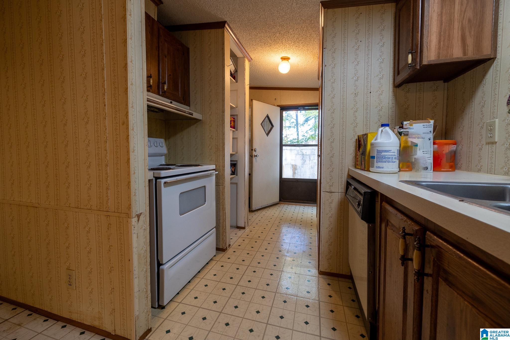 1776 Davis Acres Drive Alpine, AL 35014 - Photo 14 of 41