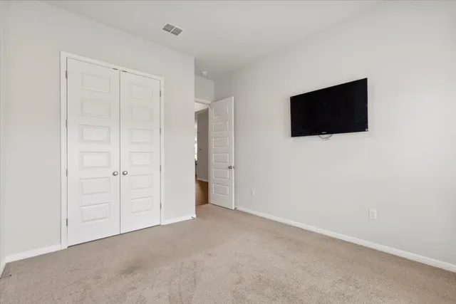 a view of a livingroom with an empty space