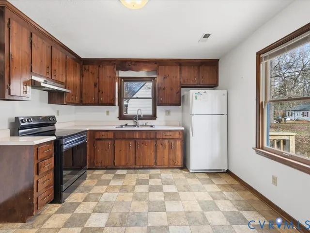 $289,500 | 21 Old Memorial Drive, Sandston, VA 23150