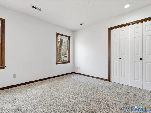 $289,500 | 21 Old Memorial Drive, Sandston, VA 23150