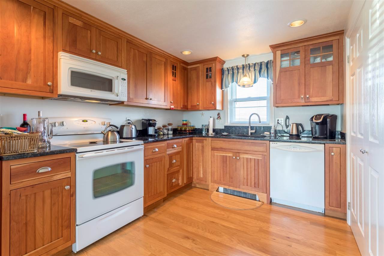 38 Glade Path Hampton, NH 03842 - Photo 6 of 27 Gallery Image 6