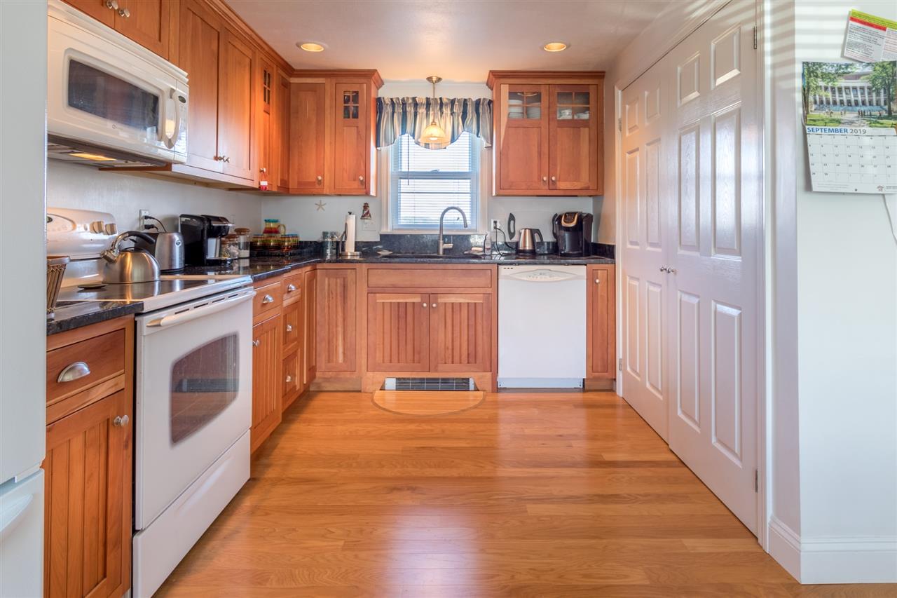 38 Glade Path Hampton, NH 03842 - Photo 7 of 27 Gallery Image 7