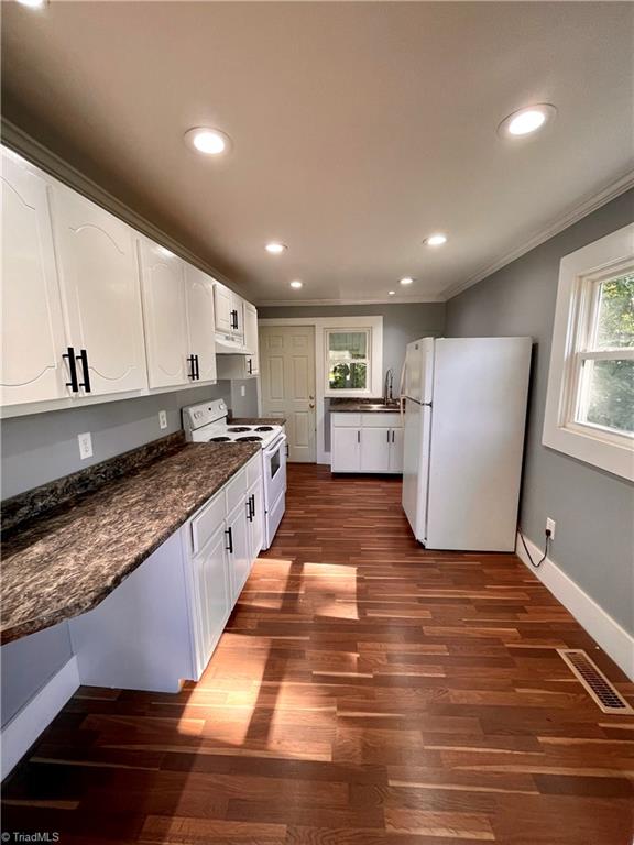 2049 Burch Bridge Road Burlington, NC 27217 - Photo 6 of 14 Gallery Image 6