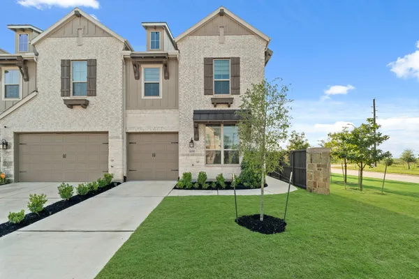 $2,800 | 6579 Scarlet Pond Lane, Fulshear, TX 77441