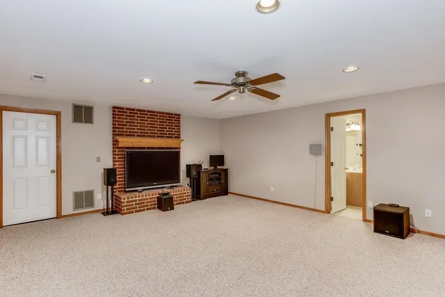 $575,000 | 6301 East Briar Rose Lane, Valley Center, KS 67147