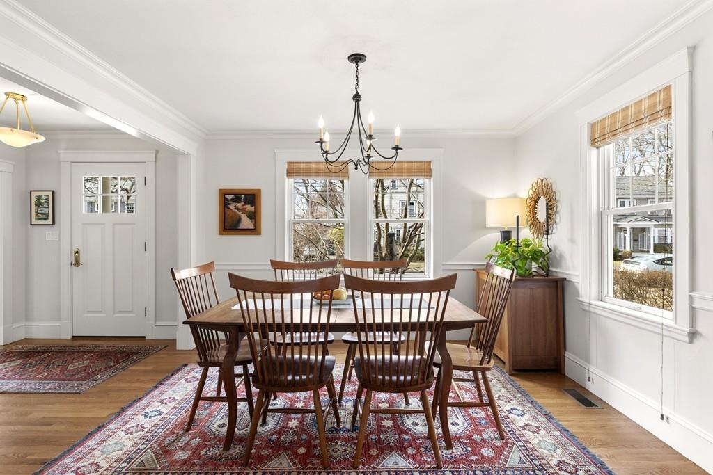 47 Charlotte Road Newton, MA 02459 - Photo 5 of 28