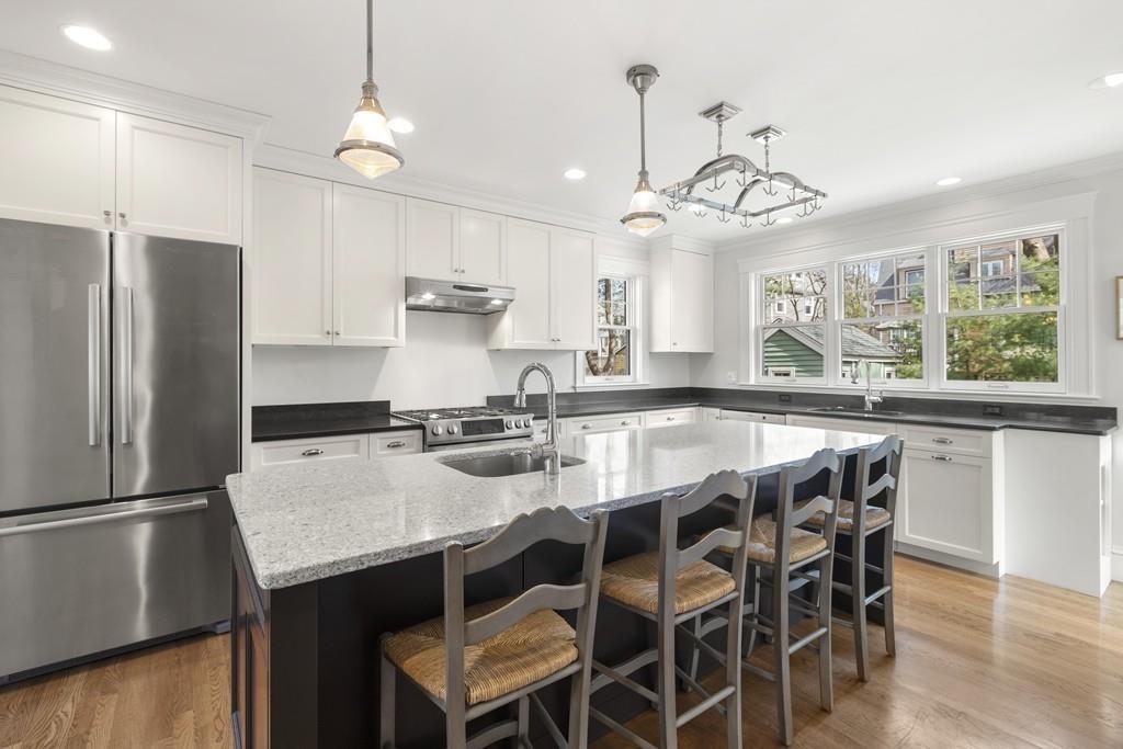 47 Charlotte Road Newton, MA 02459 - Photo 8 of 28