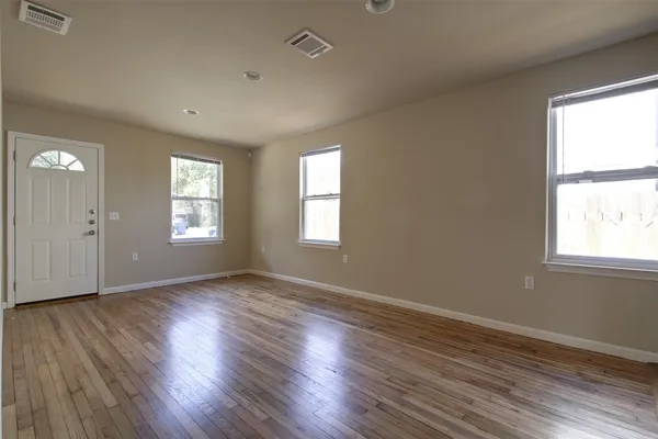 $5,400 | 4509 Depew Avenue, Austin, TX 78751