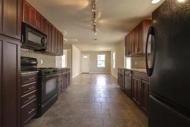 $5,400 | 4509 Depew Avenue, Austin, TX 78751