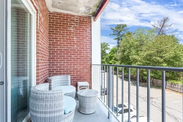 $2,500 | 60 Greentree Lane, Unit 38, Weymouth, MA 02190