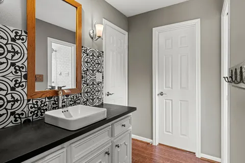 $499,999 | 9214 South Pass Lane, Houston, TX 77064
