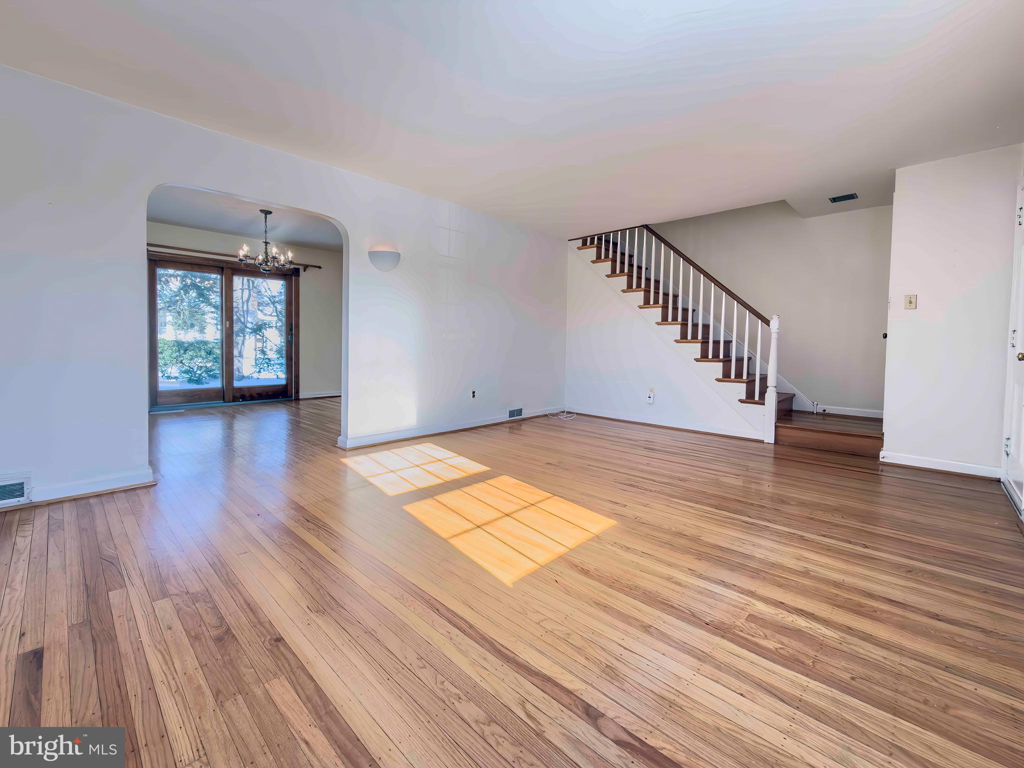 425 Harrington Road Havertown, PA 19083 - Photo 5 of 17