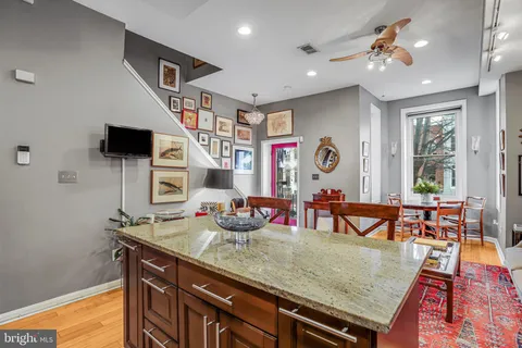 $789,000 | 313 M Street Northwest, Washington, DC 20001