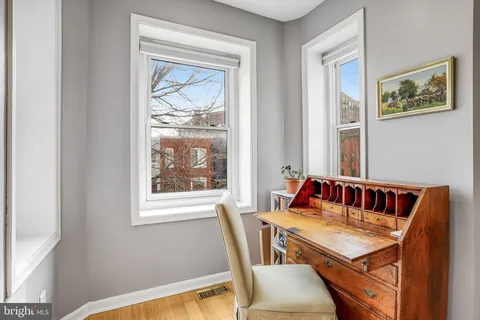 $789,000 | 313 M Street Northwest, Washington, DC 20001