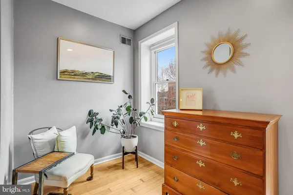 $789,000 | 313 M Street Northwest, Washington, DC 20001