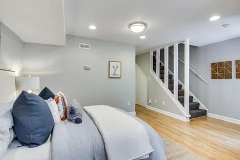 $789,000 | 313 M Street Northwest, Washington, DC 20001
