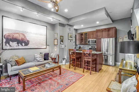 $789,000 | 313 M Street Northwest, Washington, DC 20001
