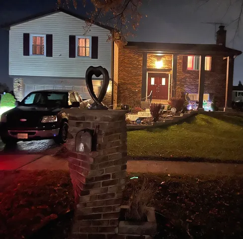 $324,900 | 56 Timberlane Road, Matteson, IL 60443