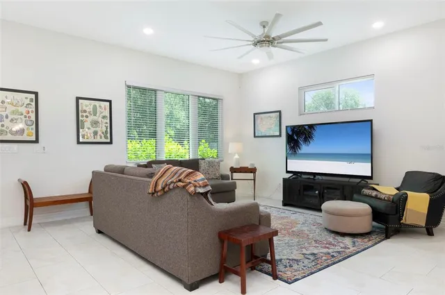 $859,000 | 2637 Bayside Drive South, St. Petersburg, FL 33705