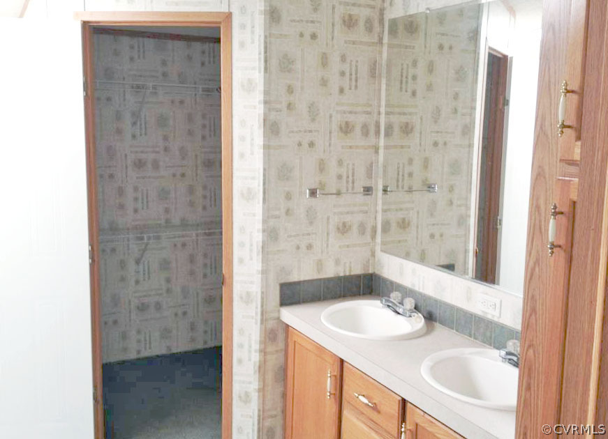 651 Kates Neck Road Topping, VA 23169 - Photo 6 of 17 Gallery Image 6
