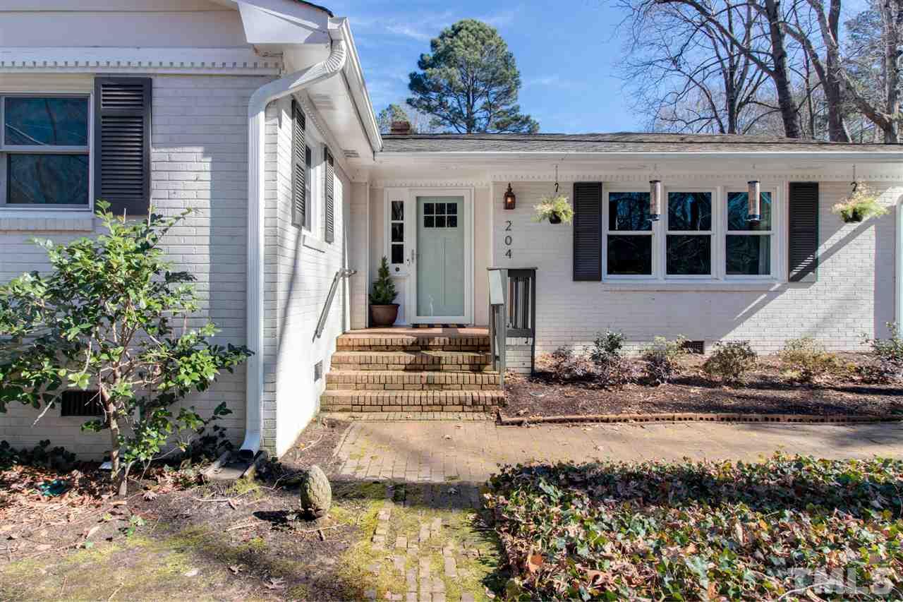 204 Lexington Road Chapel Hill, NC 27516 - Photo 2 of 28 Gallery Image 2