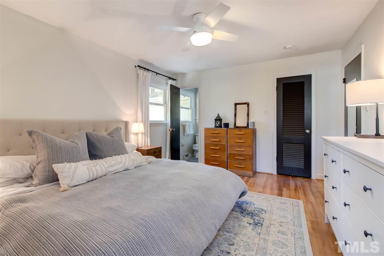 204 Lexington Road Chapel Hill, NC 27516 - Photo 18 of 28 Gallery Image 18