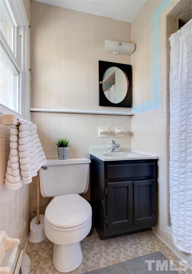 204 Lexington Road Chapel Hill, NC 27516 - Photo 19 of 28 Gallery Image 19