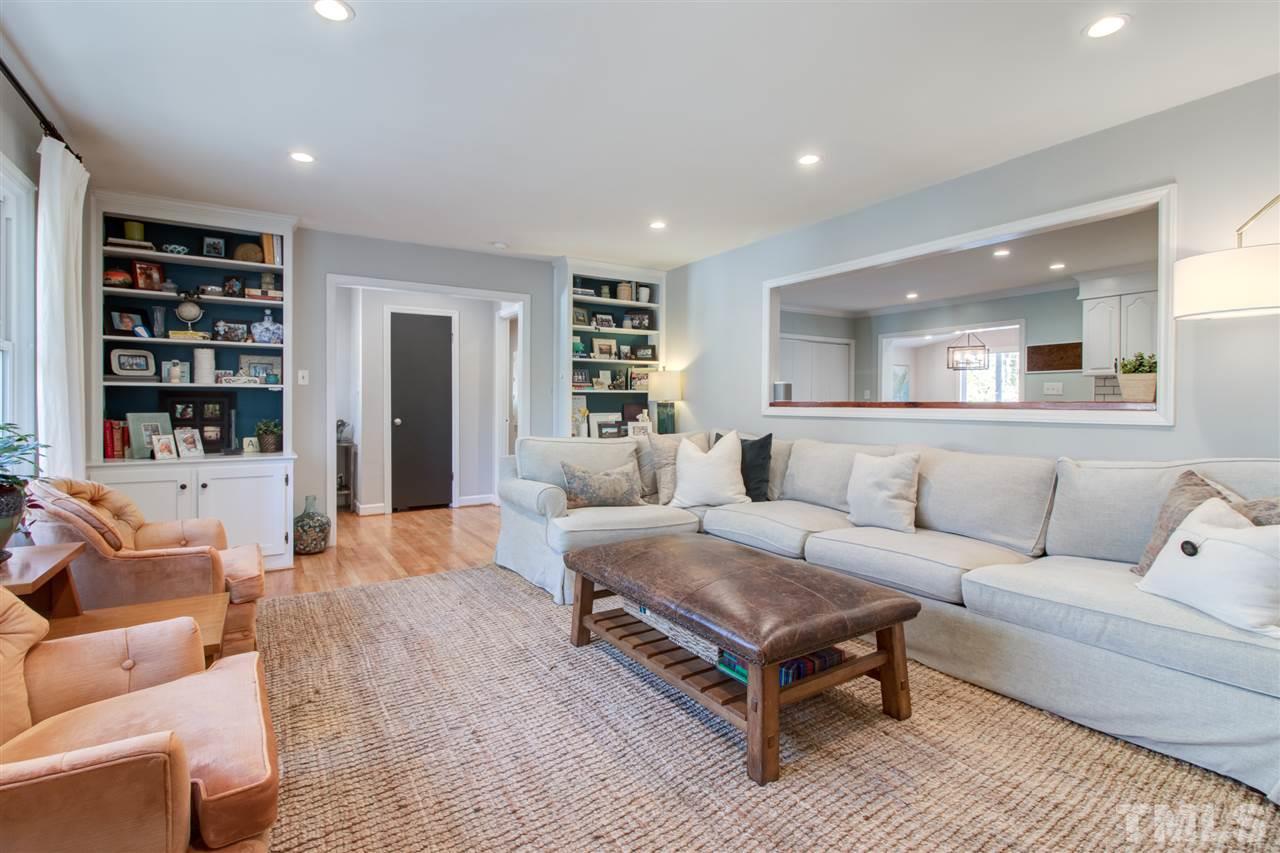 204 Lexington Road Chapel Hill, NC 27516 - Photo 6 of 28 Gallery Image 6