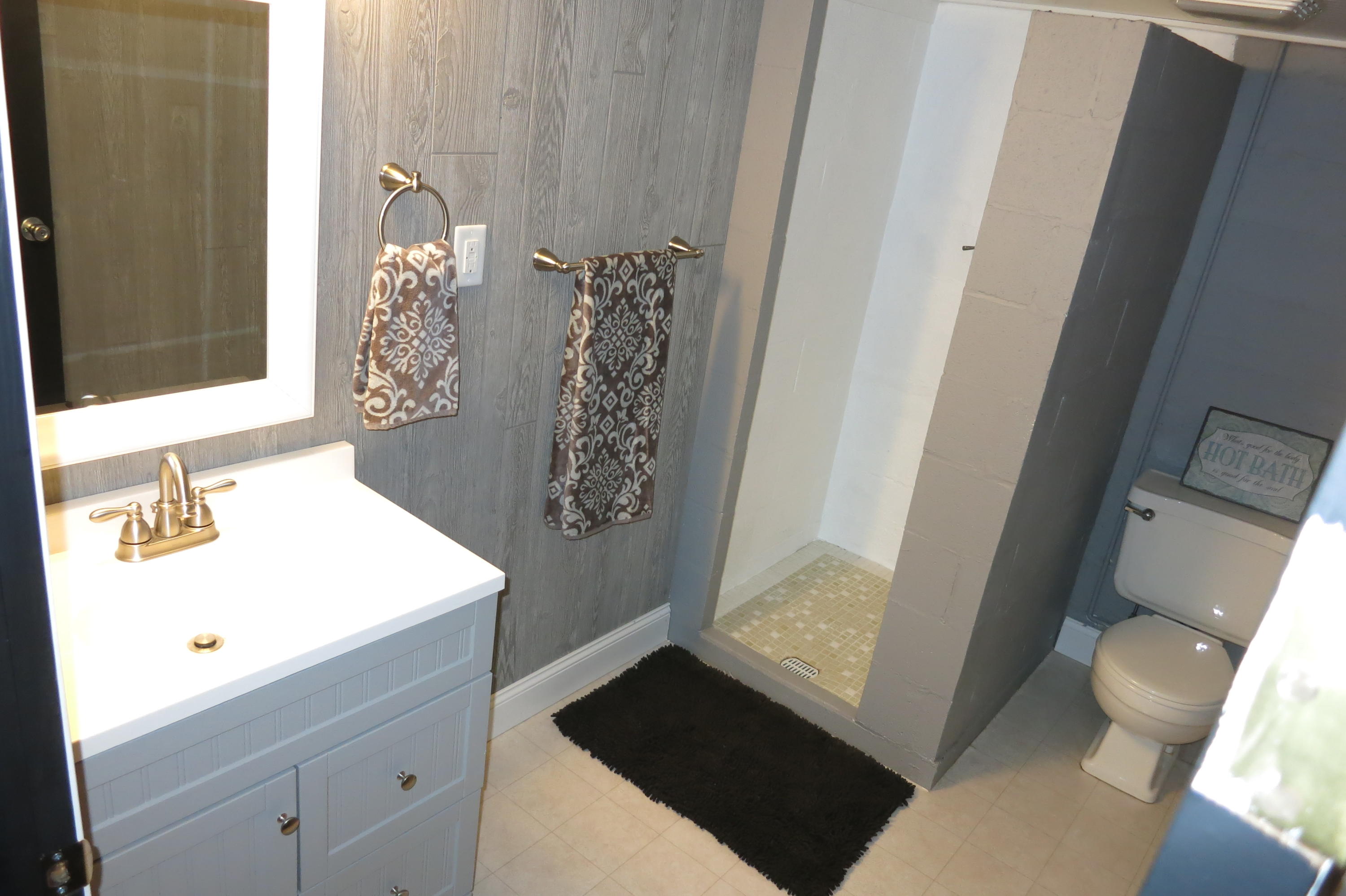 7808 Barrens Road Roanoke, VA 24019 - Photo 12 of 26 Basement Bath