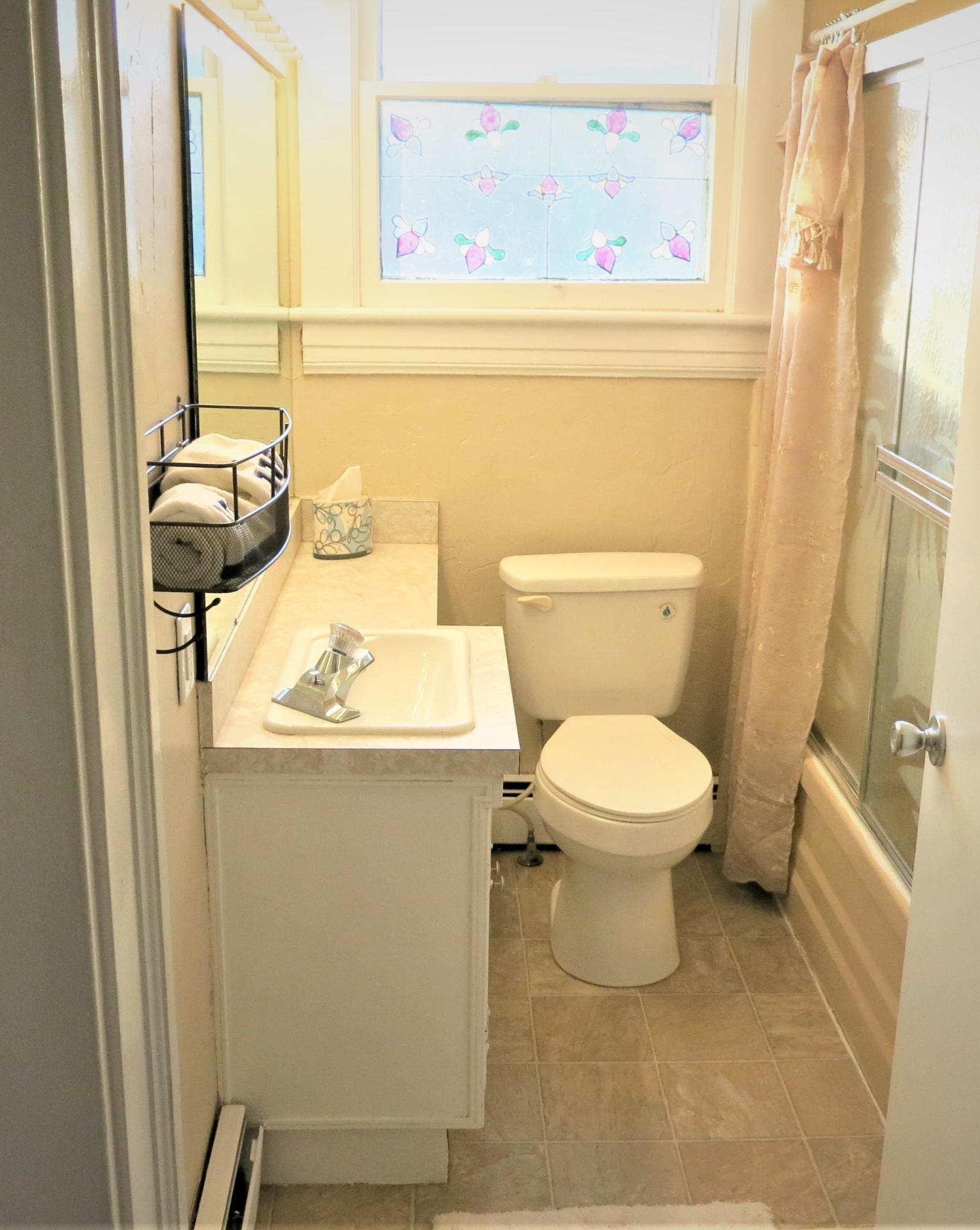 7808 Barrens Road Roanoke, VA 24019 - Photo 13 of 26 Hall Bath