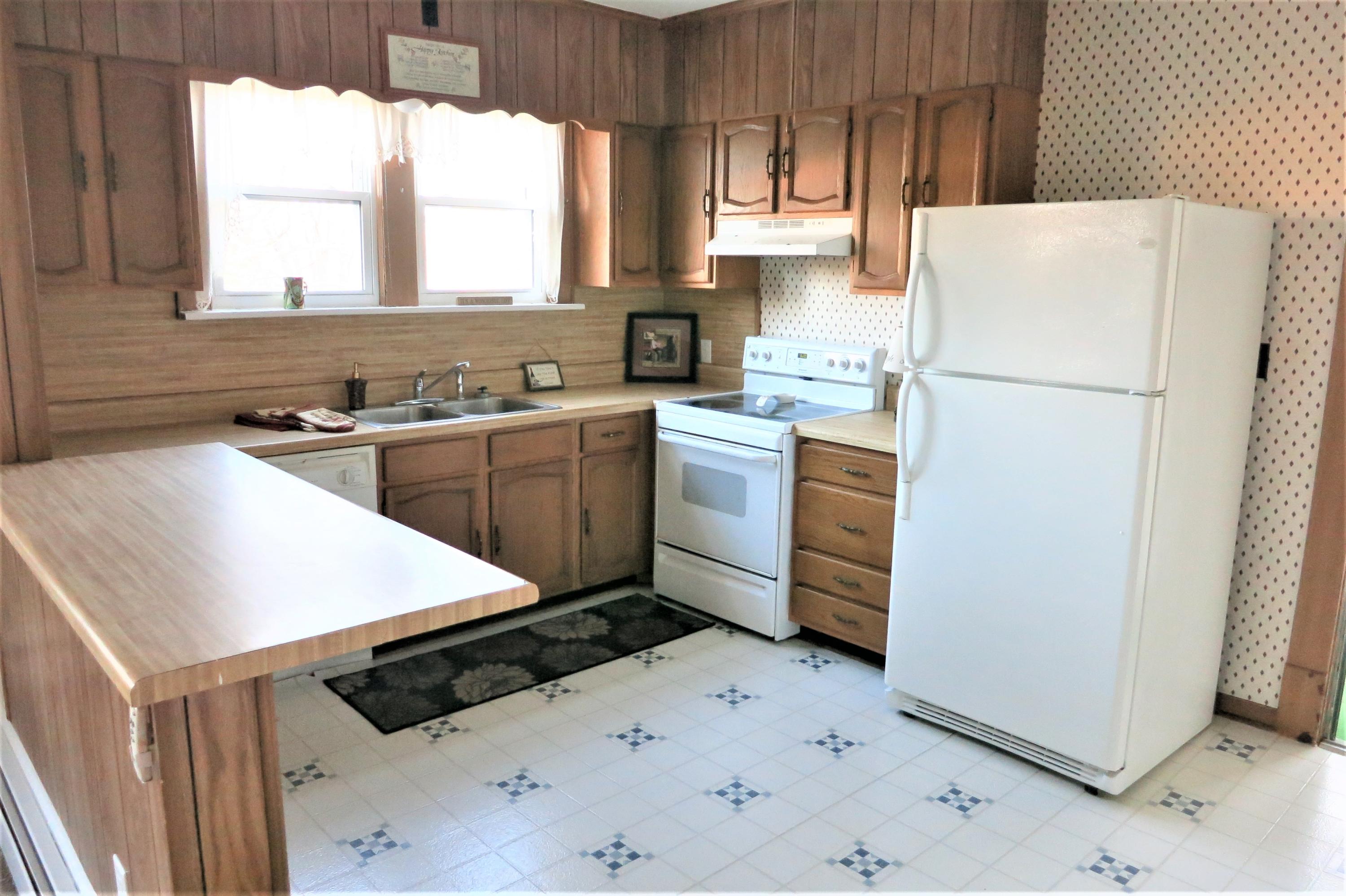 7808 Barrens Road Roanoke, VA 24019 - Photo 17 of 26 Kitchen