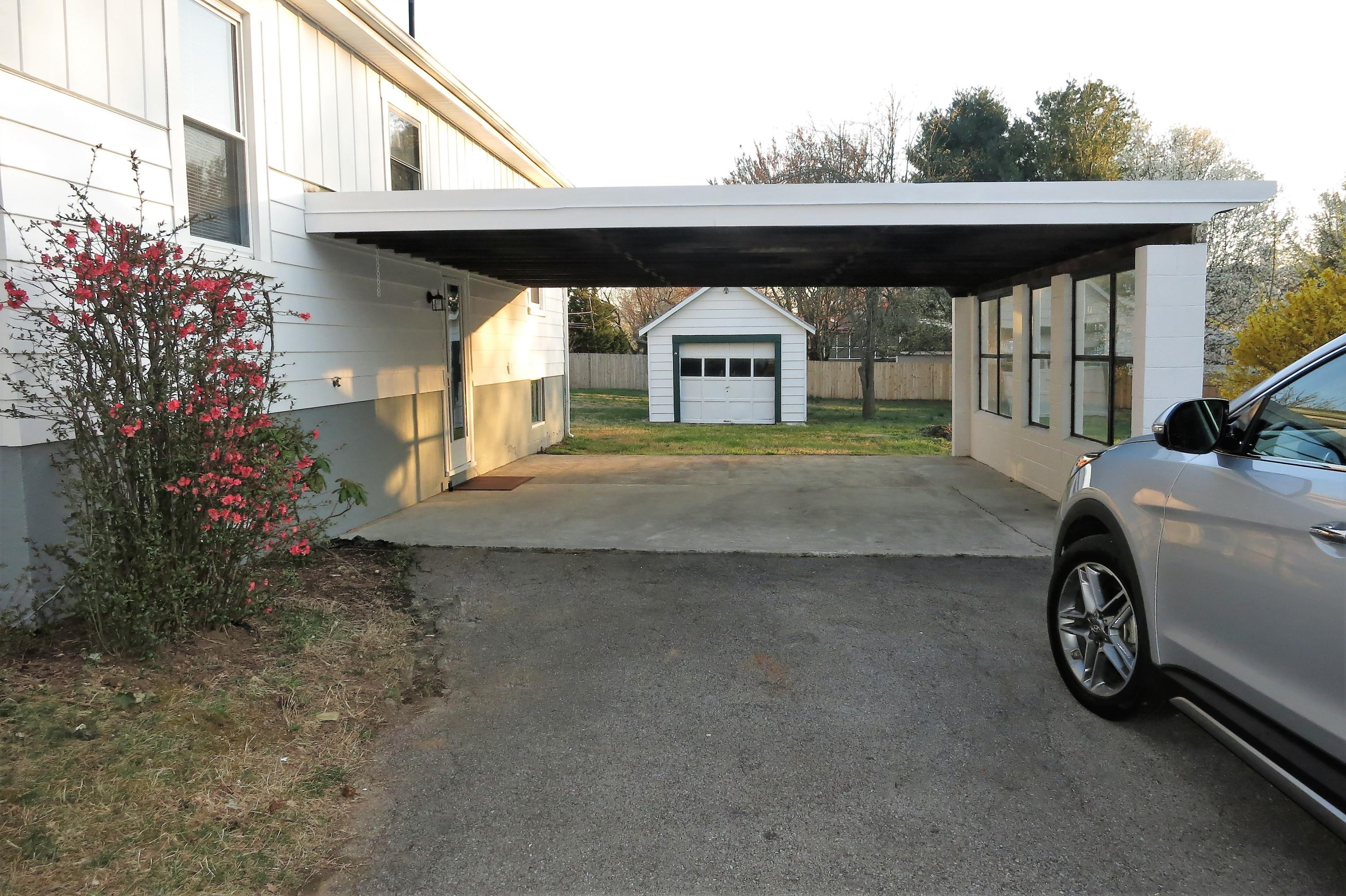 7808 Barrens Road Roanoke, VA 24019 - Photo 3 of 26 Barrens Front