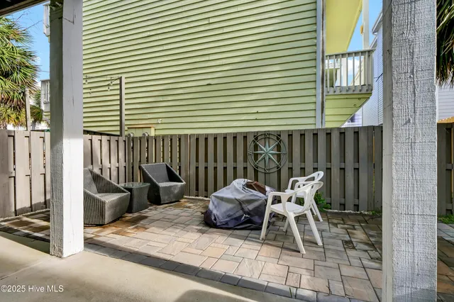 $2,200 | 1315 Bowfin Lane, Unit 2, Carolina Beach, NC 28428