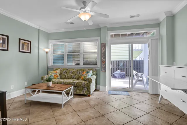 $2,200 | 1315 Bowfin Lane, Unit 2, Carolina Beach, NC 28428