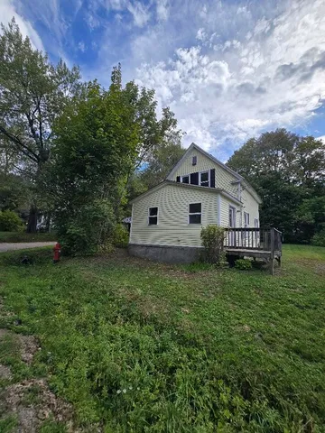 $99,500 | 111 Prospect Street, Dexter, ME 04930