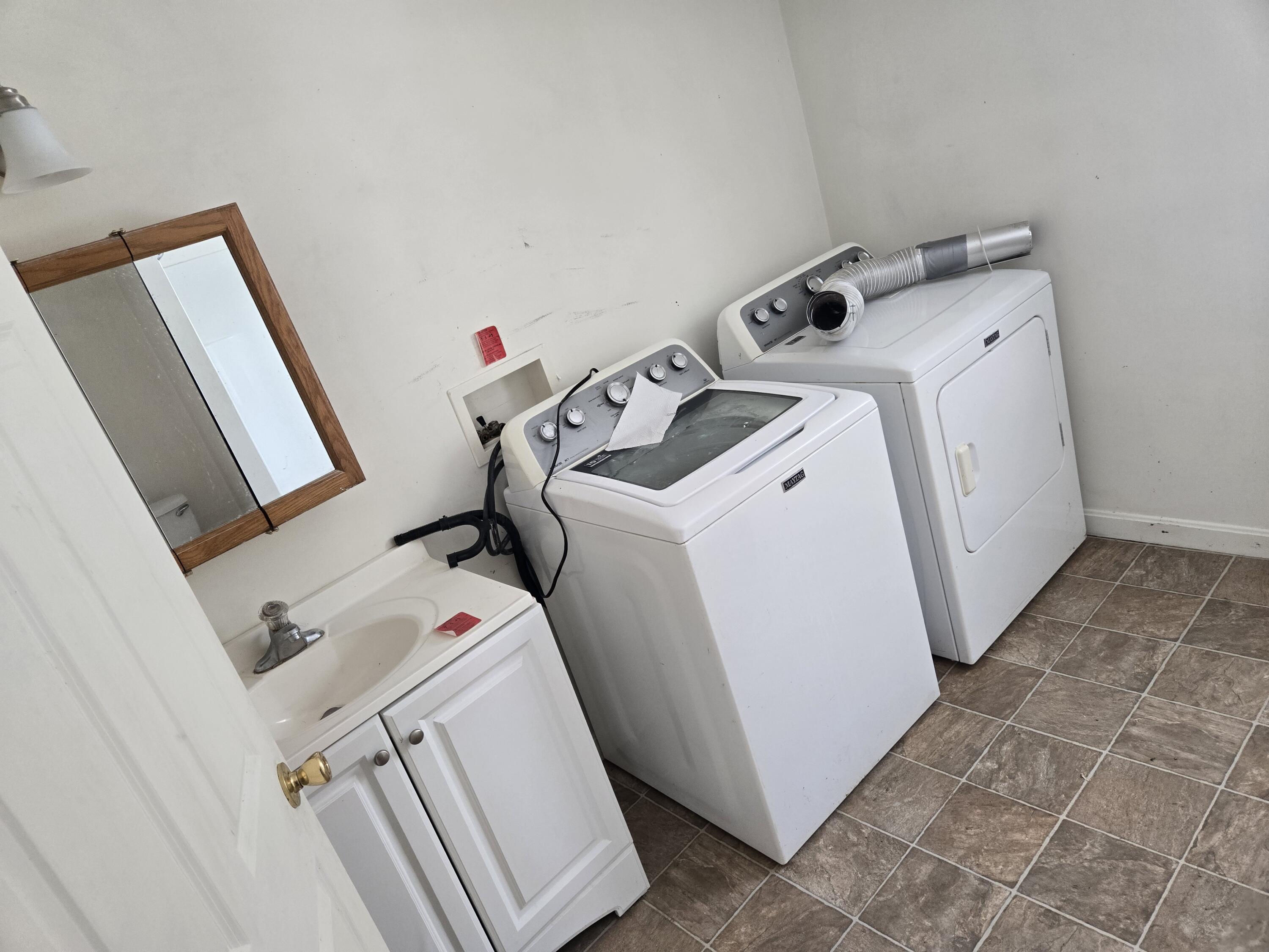 111 Prospect Street Dexter, ME 04930 - Photo 15 of 16 1000008477