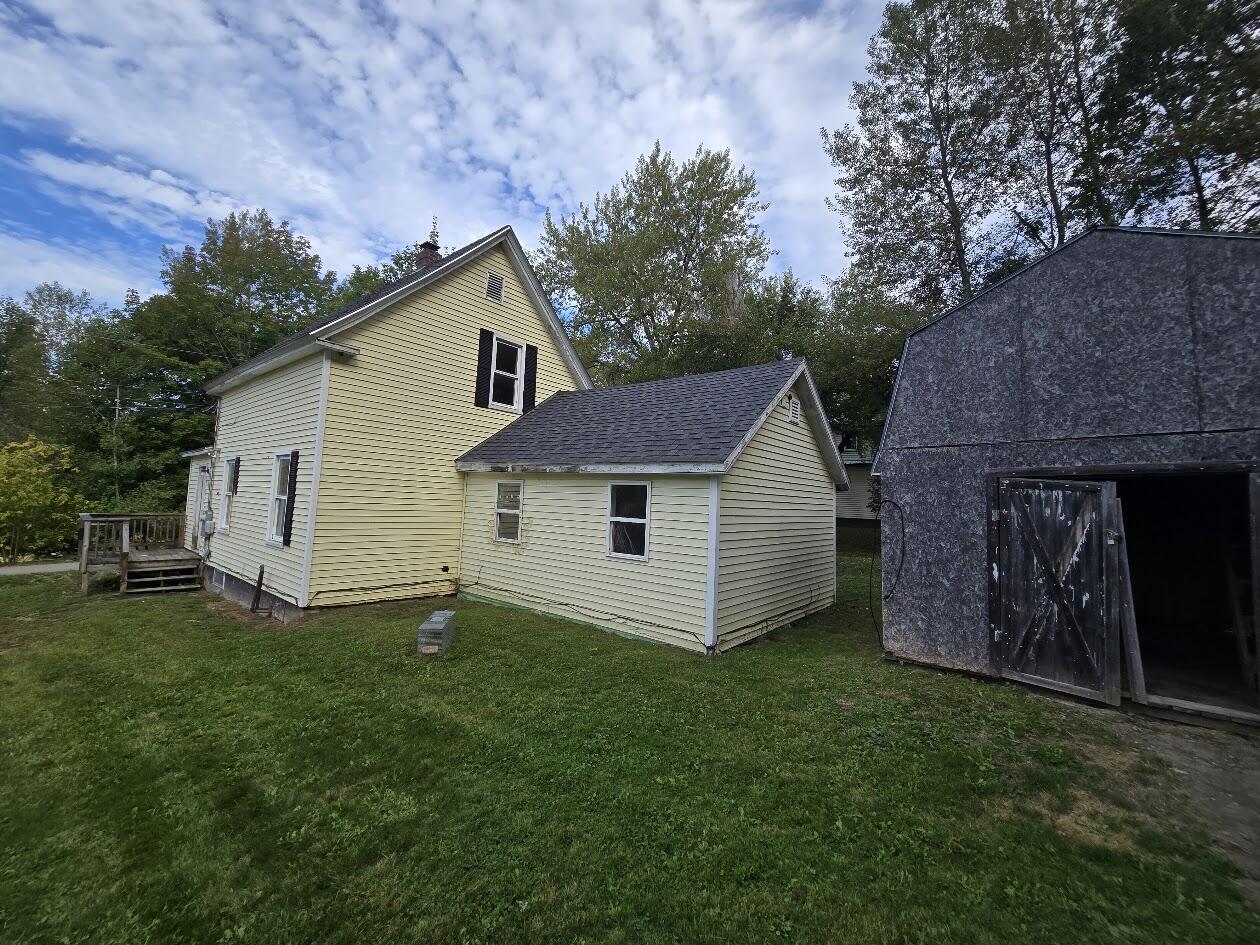 111 Prospect Street Dexter, ME 04930 - Photo 3 of 16 20250918_102324