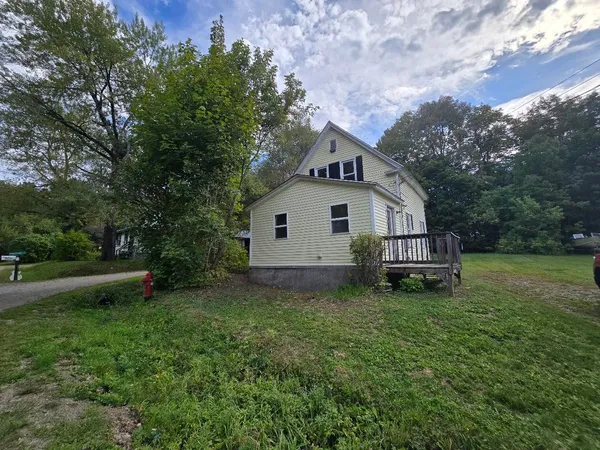 $91,200 | 111 Prospect Street, Dexter, ME 04930