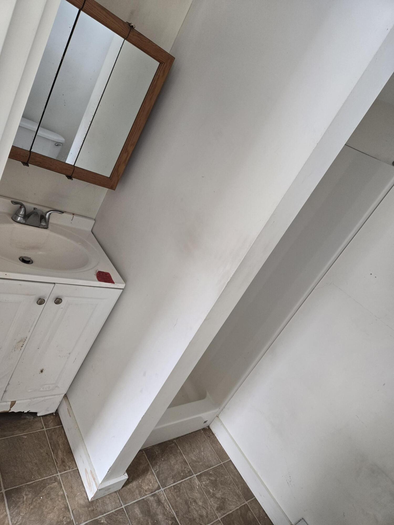 111 Prospect Street Dexter, ME 04930 - Photo 10 of 16 1000008483